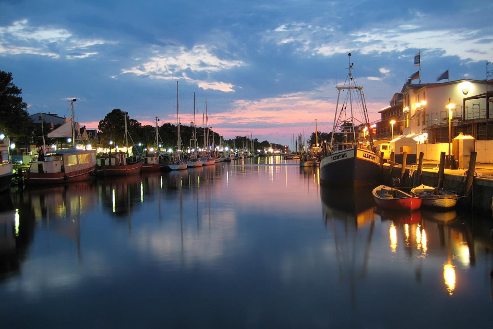 Captains Lounge Rostock Ngoại thất bức ảnh